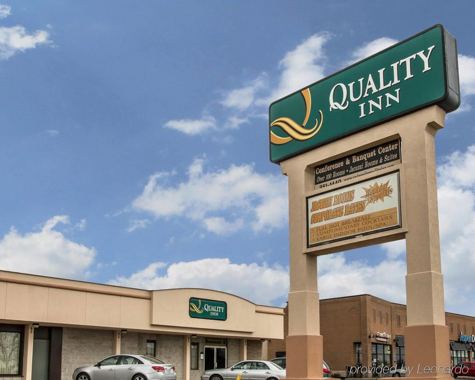 Quality Inn University Лансинг Екстериор снимка