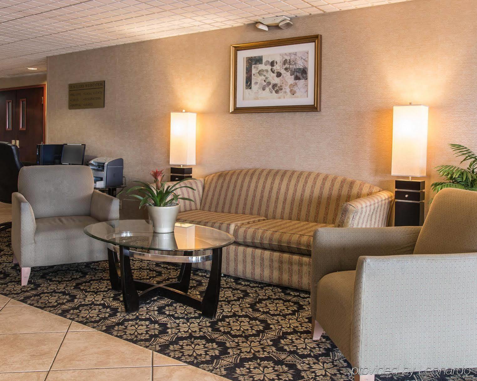 Quality Inn University Лансинг Екстериор снимка